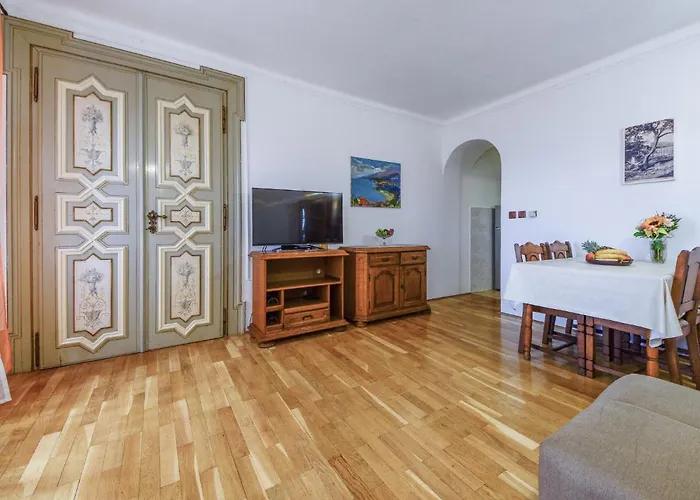 Edo-1 By Interhome *