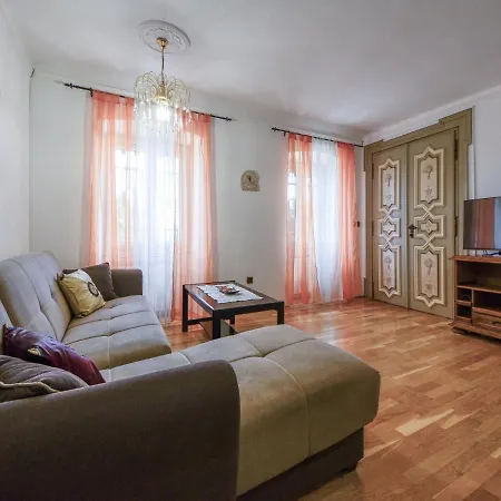 Apartamento Edo-1 By Interhome