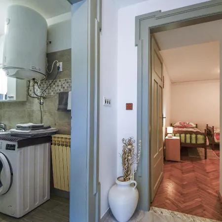 Edo-1 By Interhome * Laurana